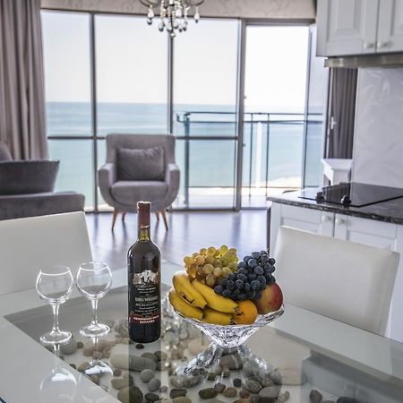 Tina'S Apartments With Panoramic Sea View Batumi Eksteriør bilde