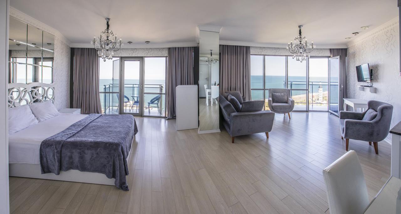 Tina'S Apartments With Panoramic Sea View Batumi Eksteriør bilde