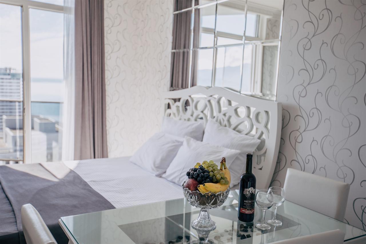 Tina'S Apartments With Panoramic Sea View Batumi Eksteriør bilde