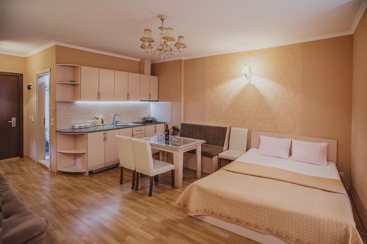 Tina'S Apartments With Panoramic Sea View Batumi Eksteriør bilde